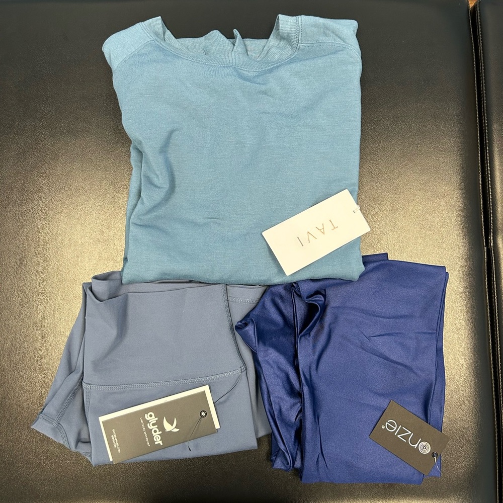 NWT name brand women’s activewear size L